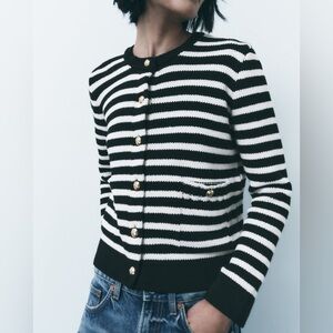 ZARA KNIT CARDIGAN WITH GOLD BUTTONS